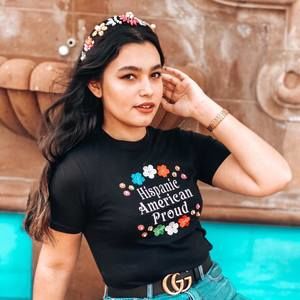 Meet your Posher, Dafne